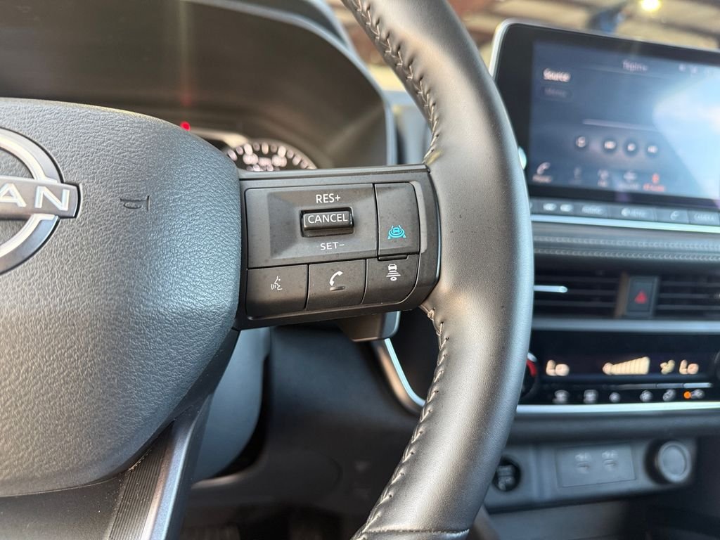 Used 2025 Gray Nissan SV image 25
