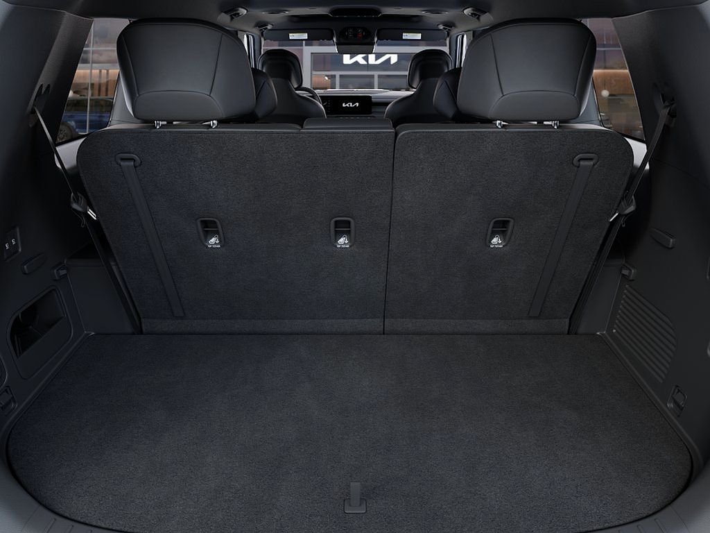 New 2027 Ebony Black Kia EX image 19