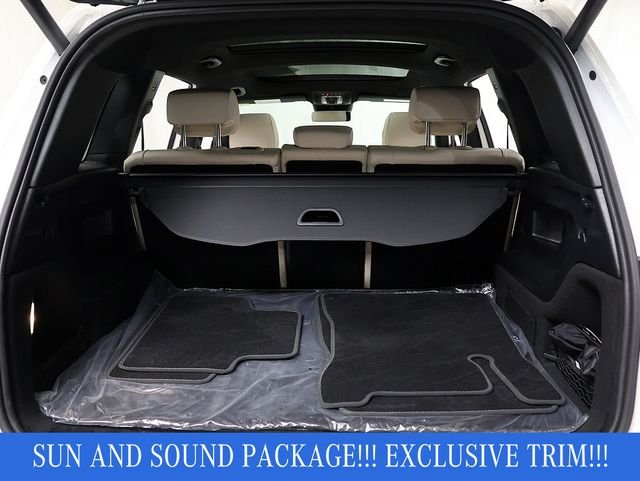 Used 2026 Polar White Mercedes-Benz GLB 250 image 28