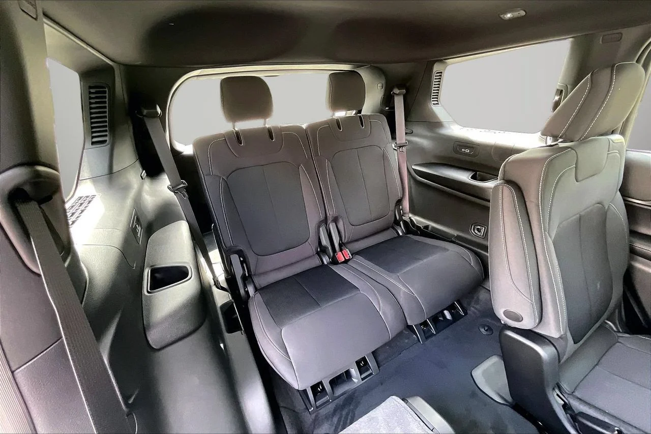 New 2026 Bright White Clearcoat Jeep Laredo X image 20