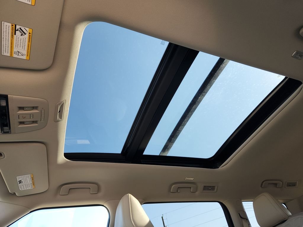 New 2026 Aspen White TriCoat Nissan Platinum image 14