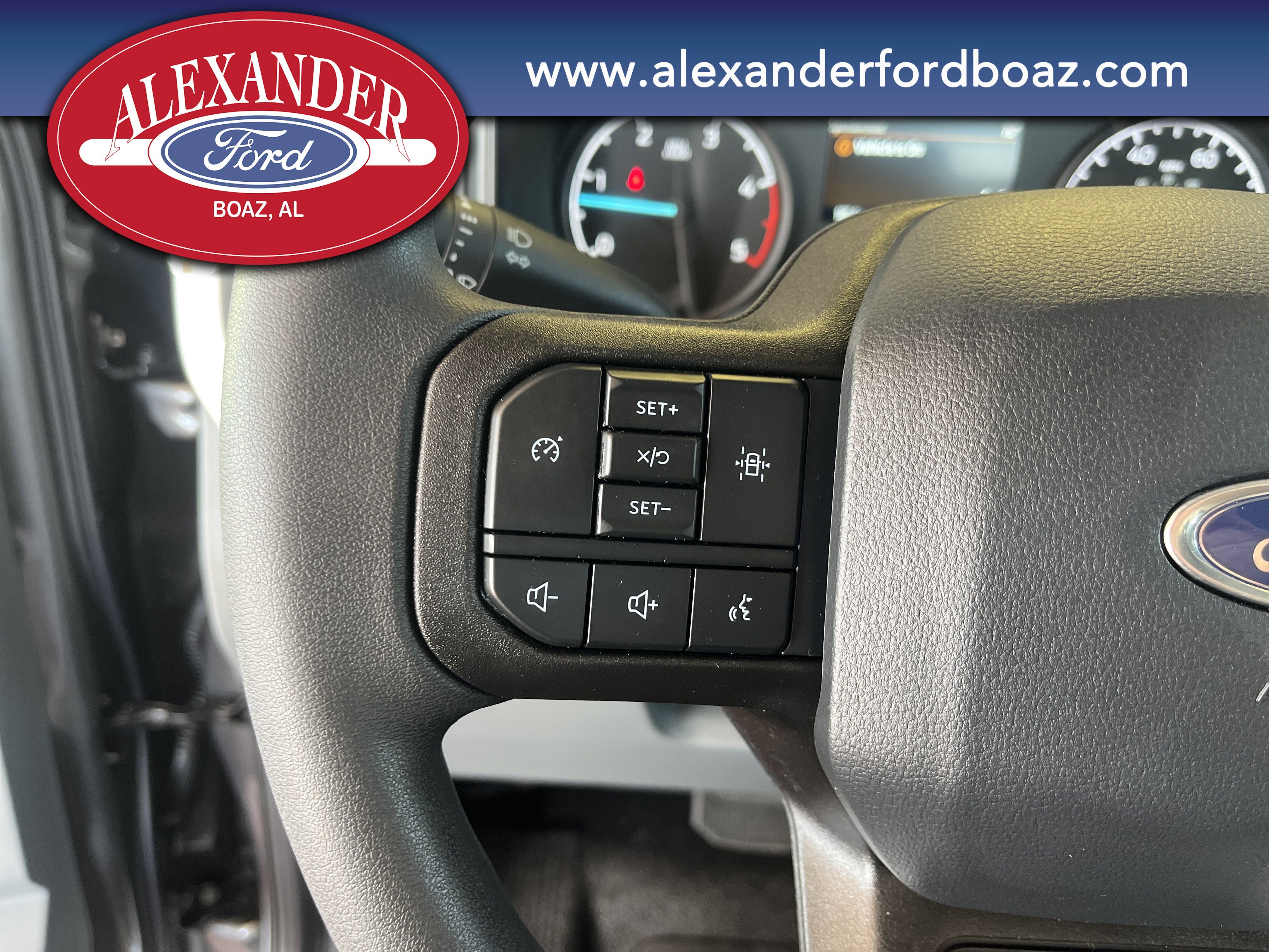 2025 Ford F-350 Super Duty Chassis Cab XL - Photo 19