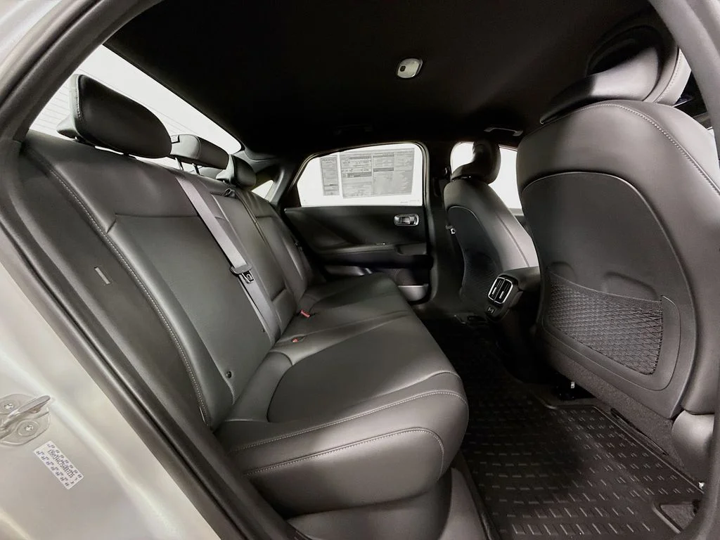 2025 Hyundai IONIQ 6 SEL - Photo 28