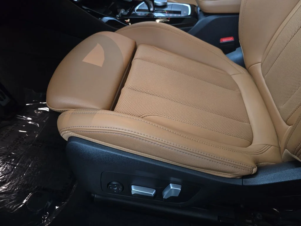 Used 2023 Alpine White BMW M40i image 27