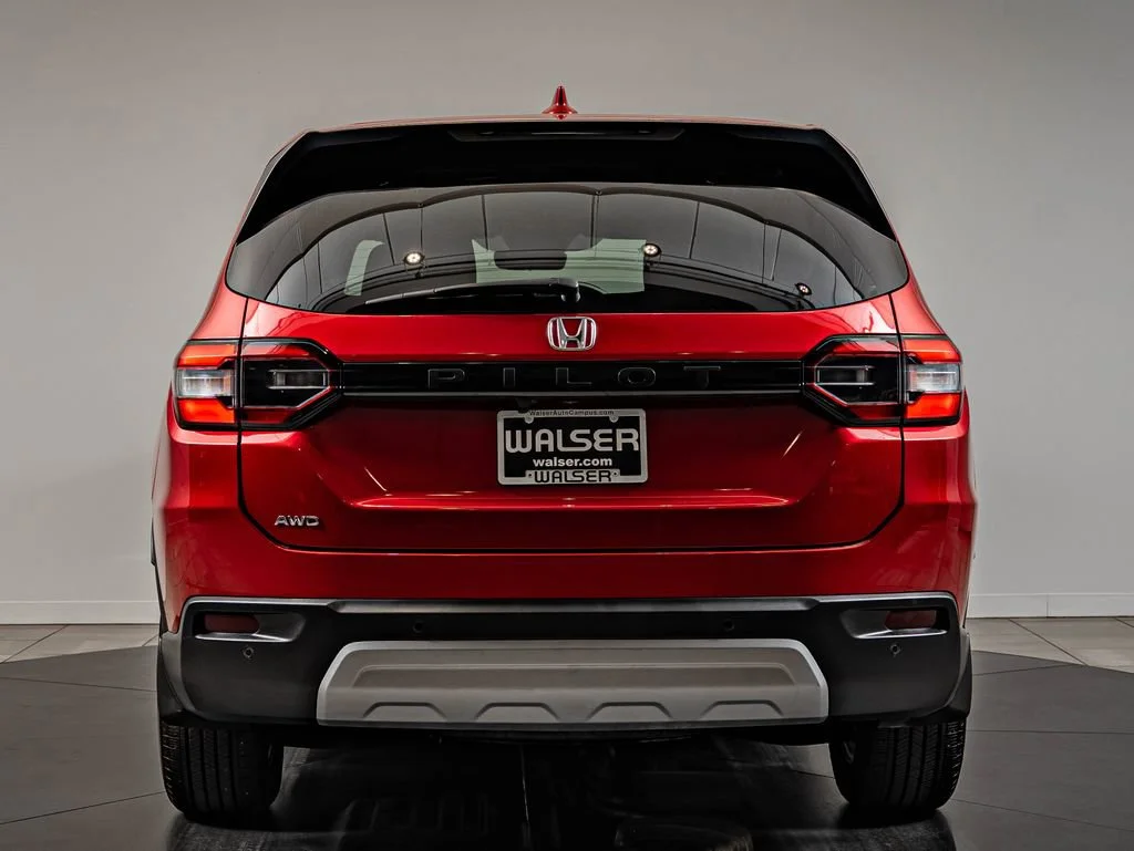 Used 2025 Radiant Red Metallic Ii Honda EX-L image 6