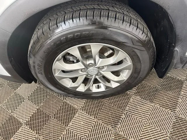 Used 2020 Silver Hyundai SEL image 26