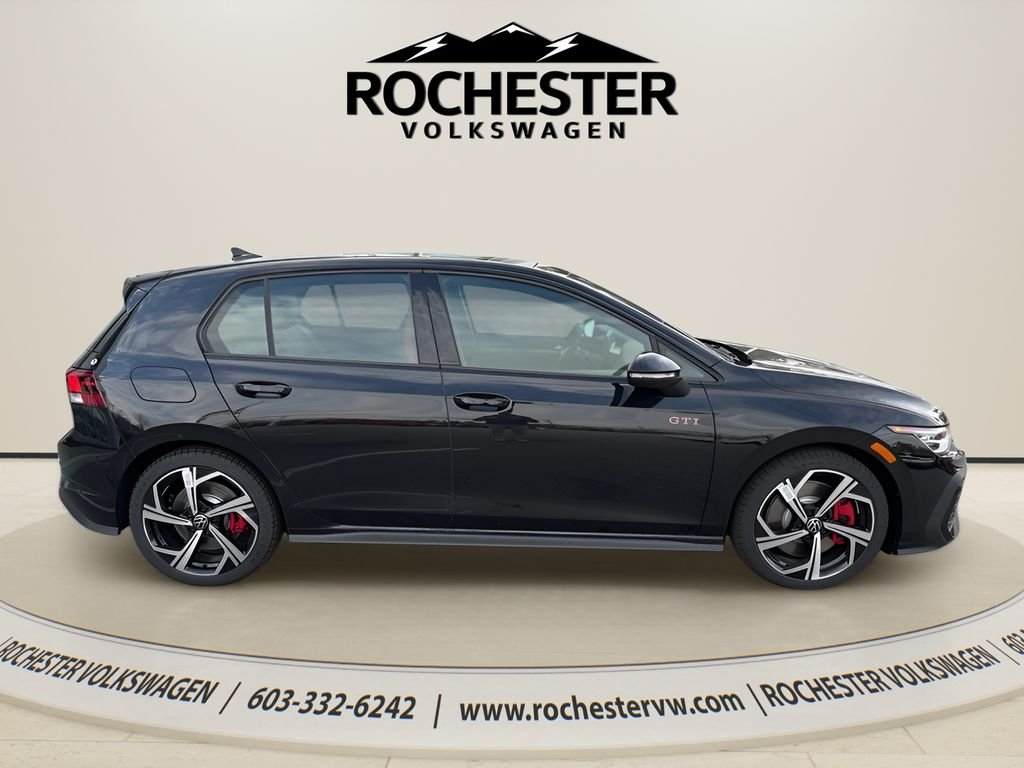 New 2026 Mythos Black Metallic Volkswagen 2.0T SE image 10