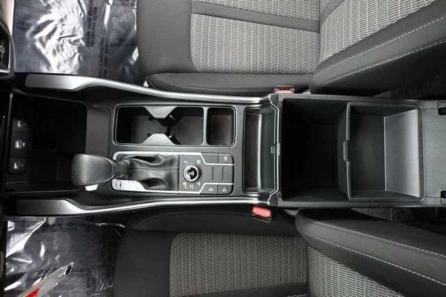 2023 Kia Sorento LX - Photo 33