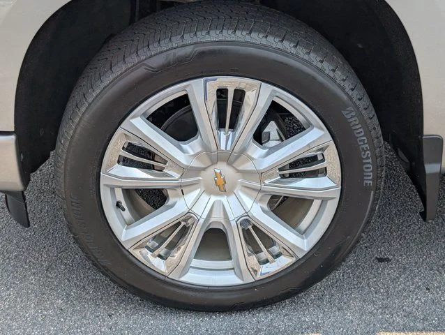 Used 2024 Sterling Gray Metallic Chevrolet High Country image 13