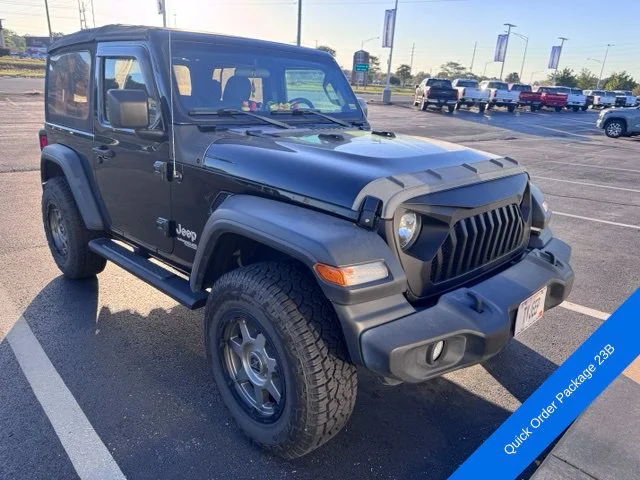 Used 2020 Black Clearcoat Jeep Sport image 3