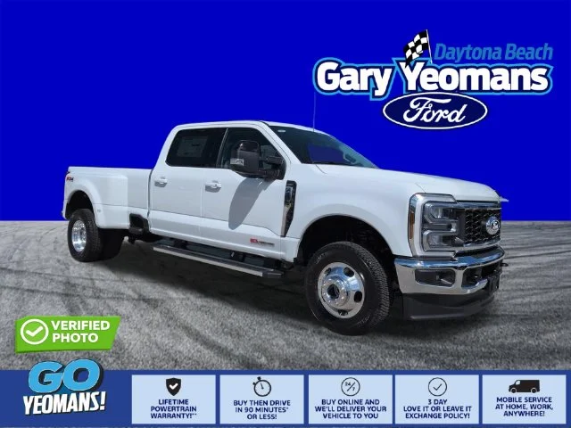New 2027 Oxford White Ford F-350® Lariat® image 1