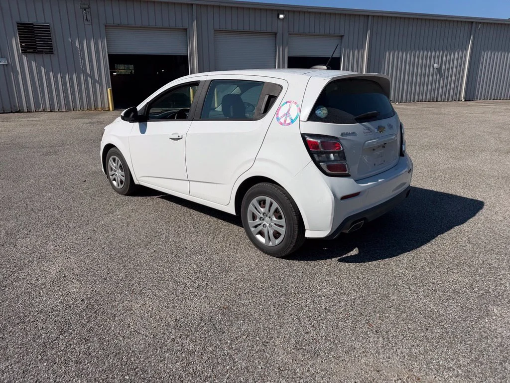 Used 2017 White Chevrolet LT image 6