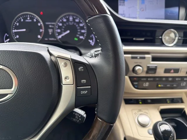 Used 2013 Gray Lexus 350 image 29