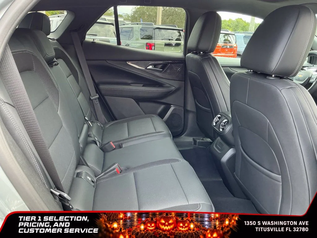 Used 2024 Sterling Gray Metallic Chevrolet LT image 19