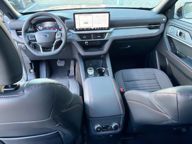 New 2027 Avalanche Gray Ford ST-Line image 46