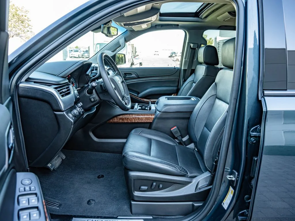 Used 2019 Shadow Gray Metallic Chevrolet Premier image 31