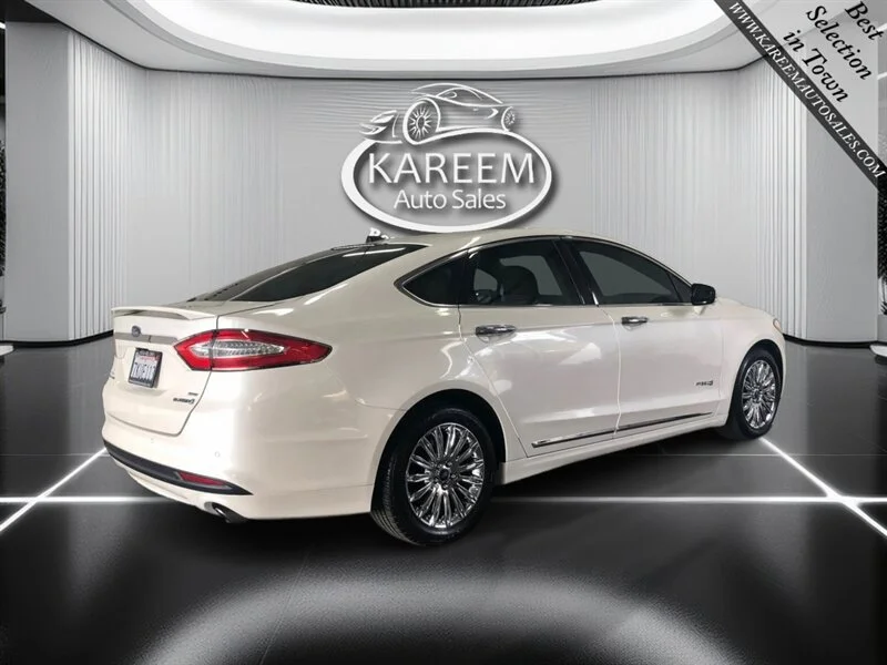 Used 2013 Oxford White Ford SE Hybrid image 5