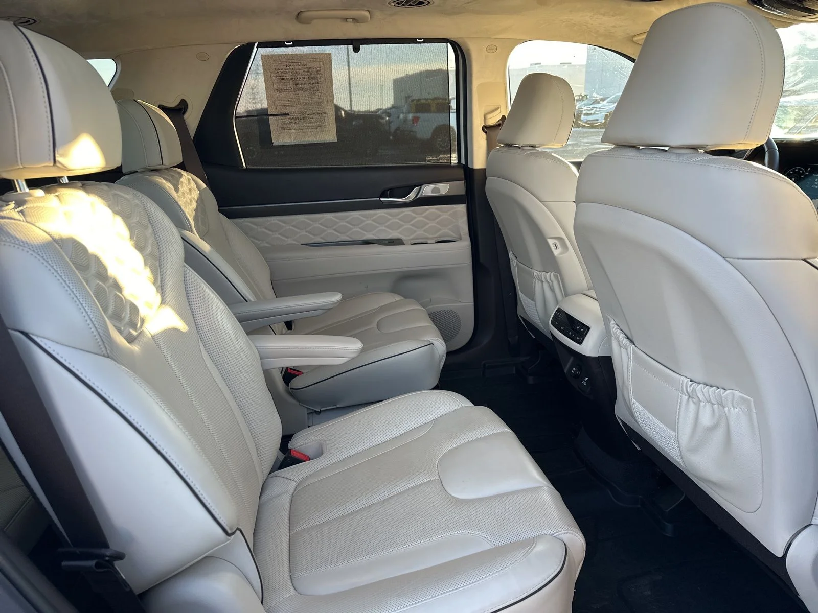 Used 2021 White Hyundai Calligraphy image 35