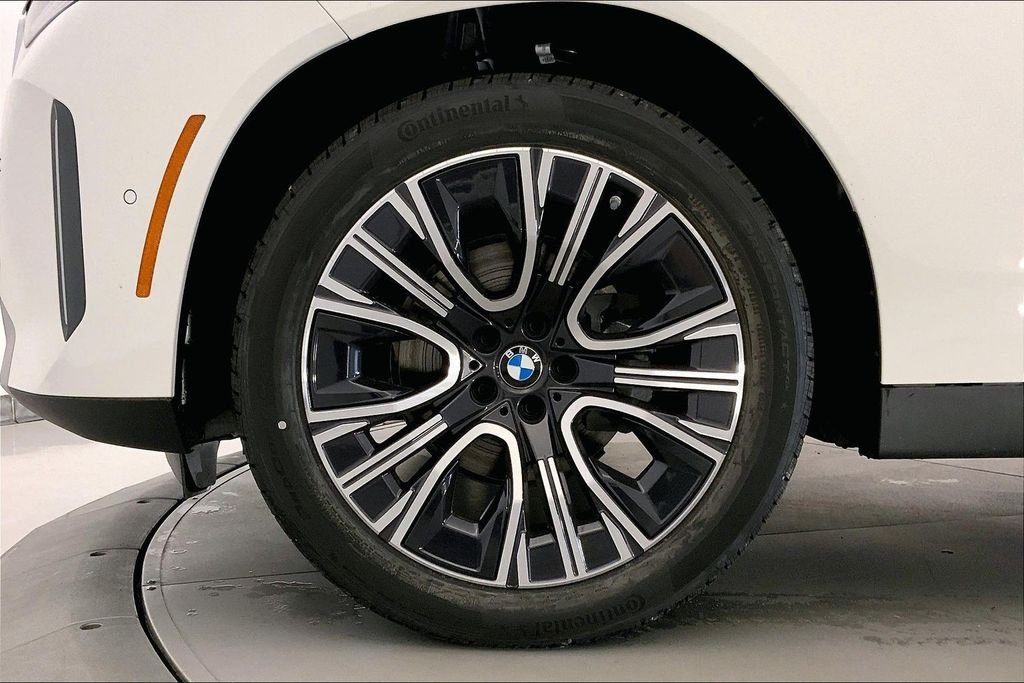 Used 2026 Alpine White BMW  image 9