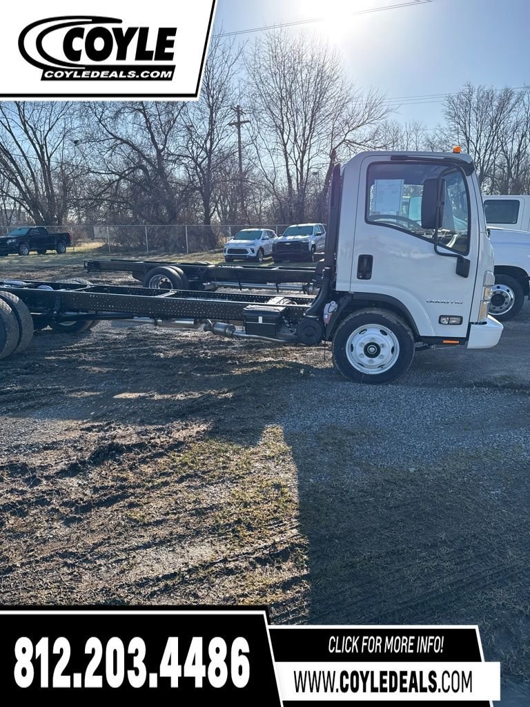 2025 Chevrolet Low Cab Forward's photo