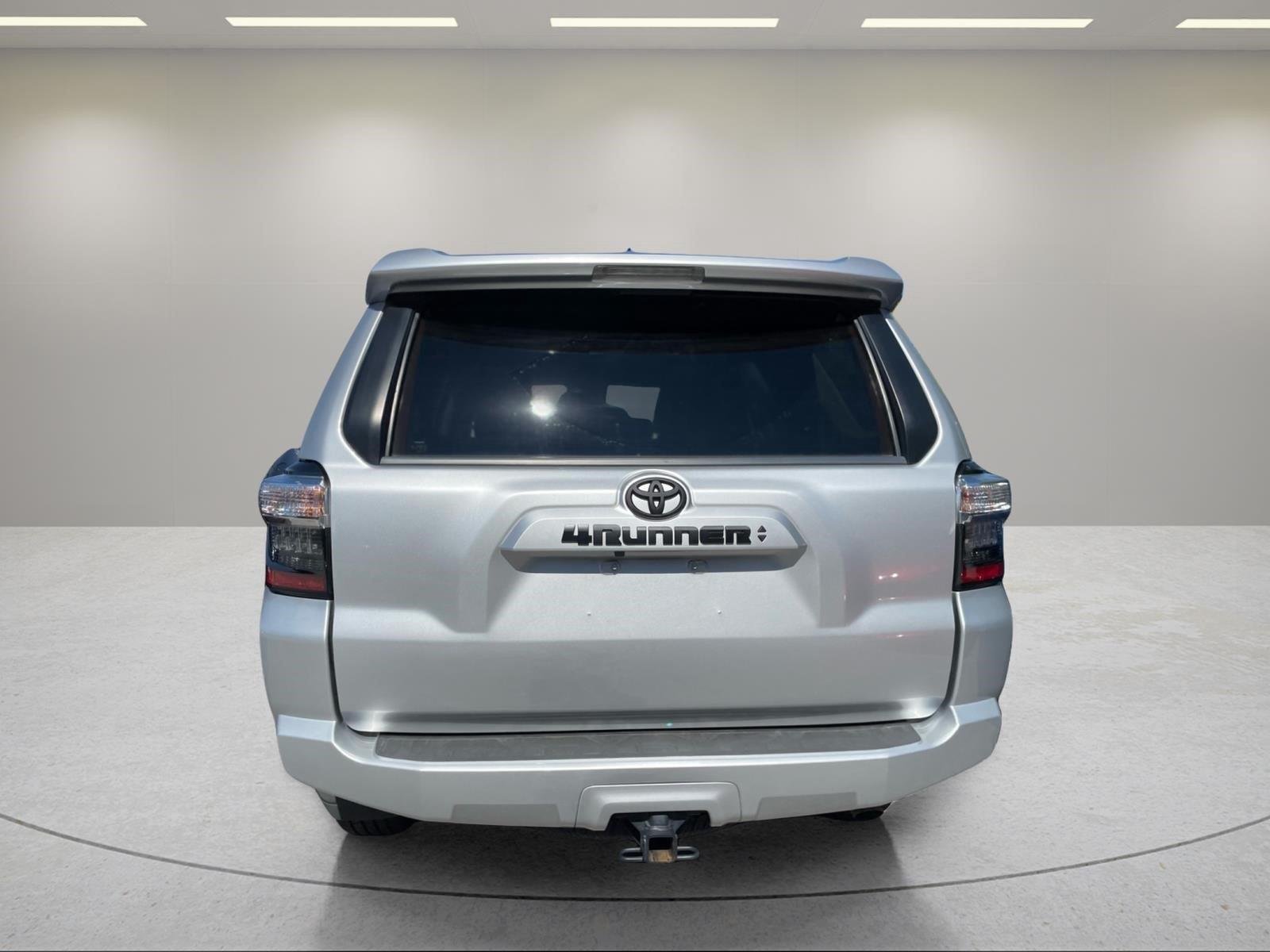 Used 2021 Classic Silver Metallic Toyota SR5 Premium image 15