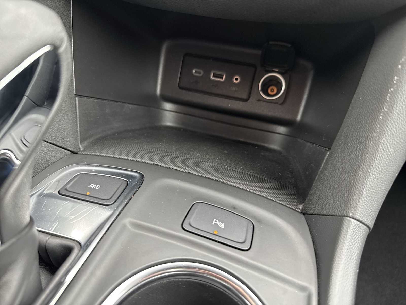 2024 Chevrolet Equinox LT - Photo 25