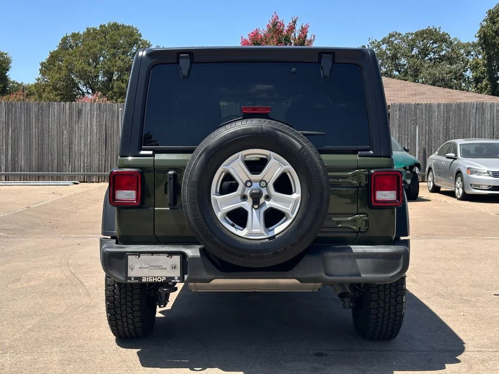 Used 2022 Green Jeep Unlimited Sport S image 4