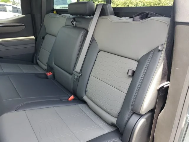 Used 2025 Cypress Gray Chevrolet ZR2 image 20