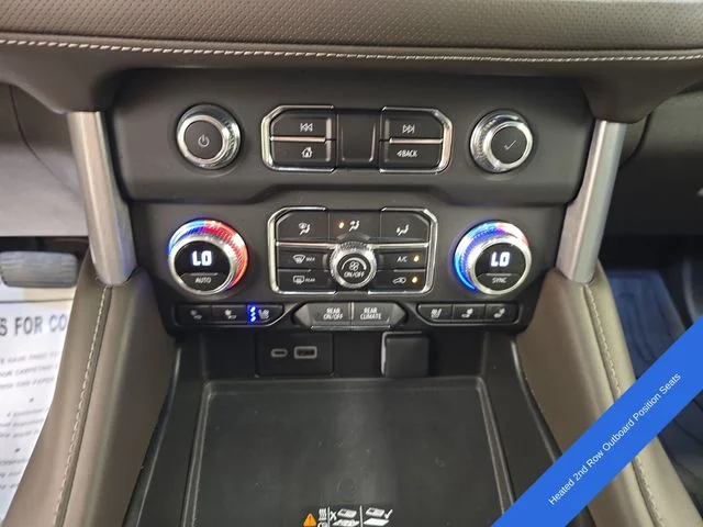 Used 2023 Frost GMC SLT image 28