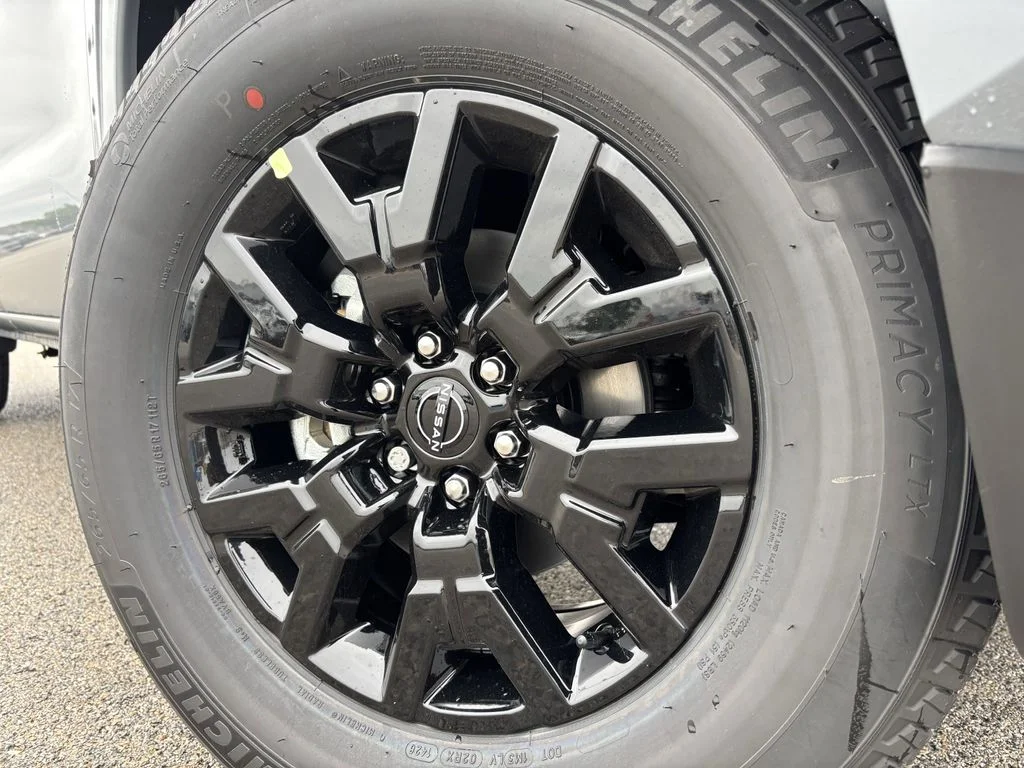 New 2026 Boulder Gray Pearl Nissan Crew Cab SV image 9