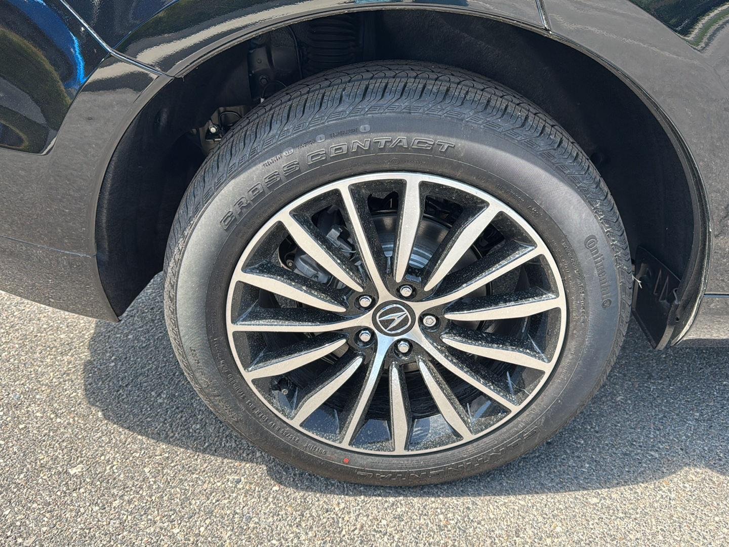 New 2026 Majestic Black Pearl Acura SH-AWD w/Advance image 13