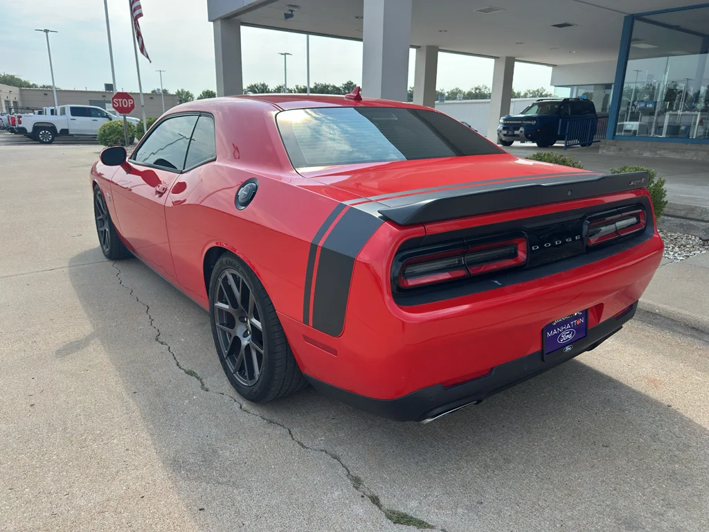 Used 2016 Torred Clearcoat Dodge R/T Scat Pack image 27