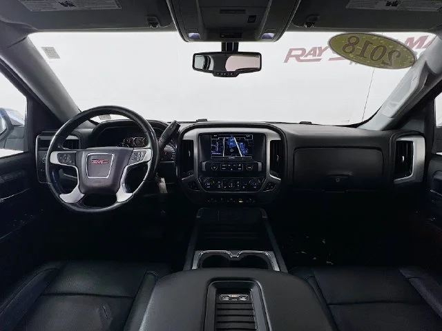 Used 2018 White GMC SLT image 24