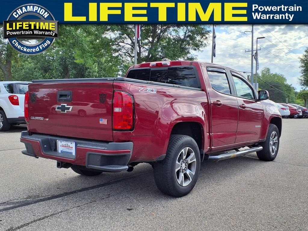 Used 2019 Red Chevrolet Z71 image 5