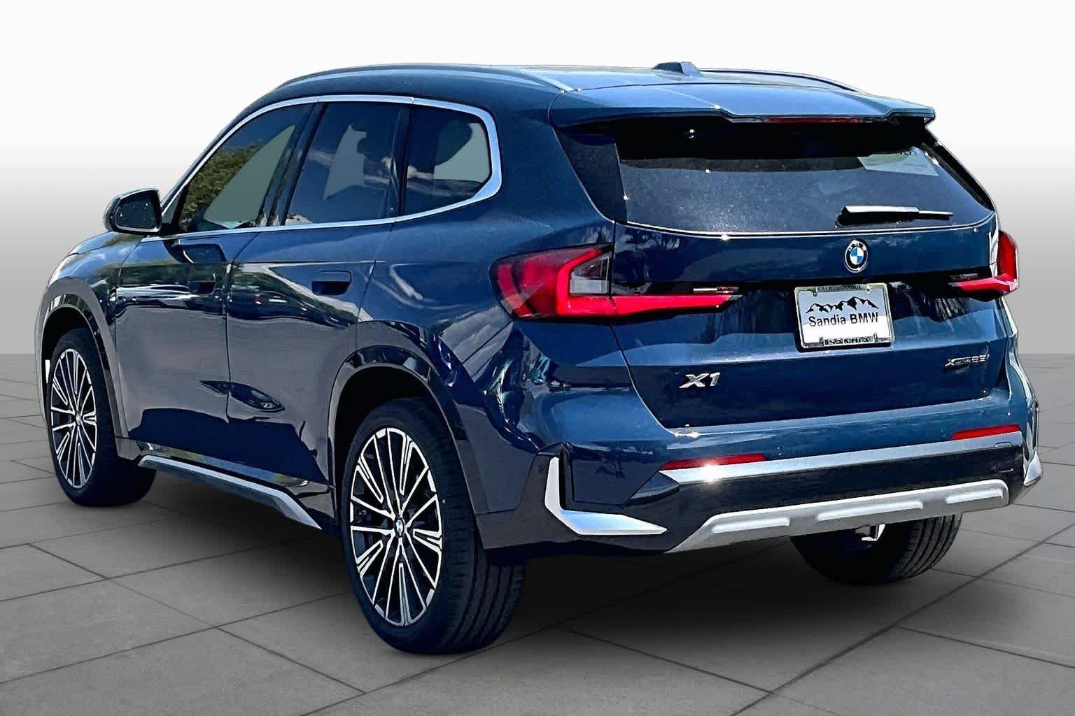 New 2026 Night Dusk Blue Metallic BMW xDrive28i image 12