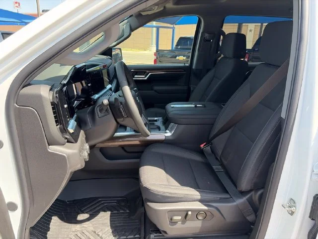 New 2026 Summit White Chevrolet LT Trail Boss image 17