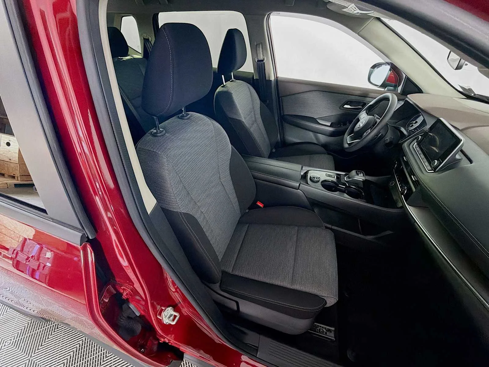 Used 2023 Scarlet Ember Tintcoat Nissan SV image 25