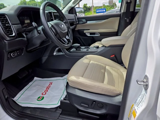 Used 2024 White Ford Lariat image 10