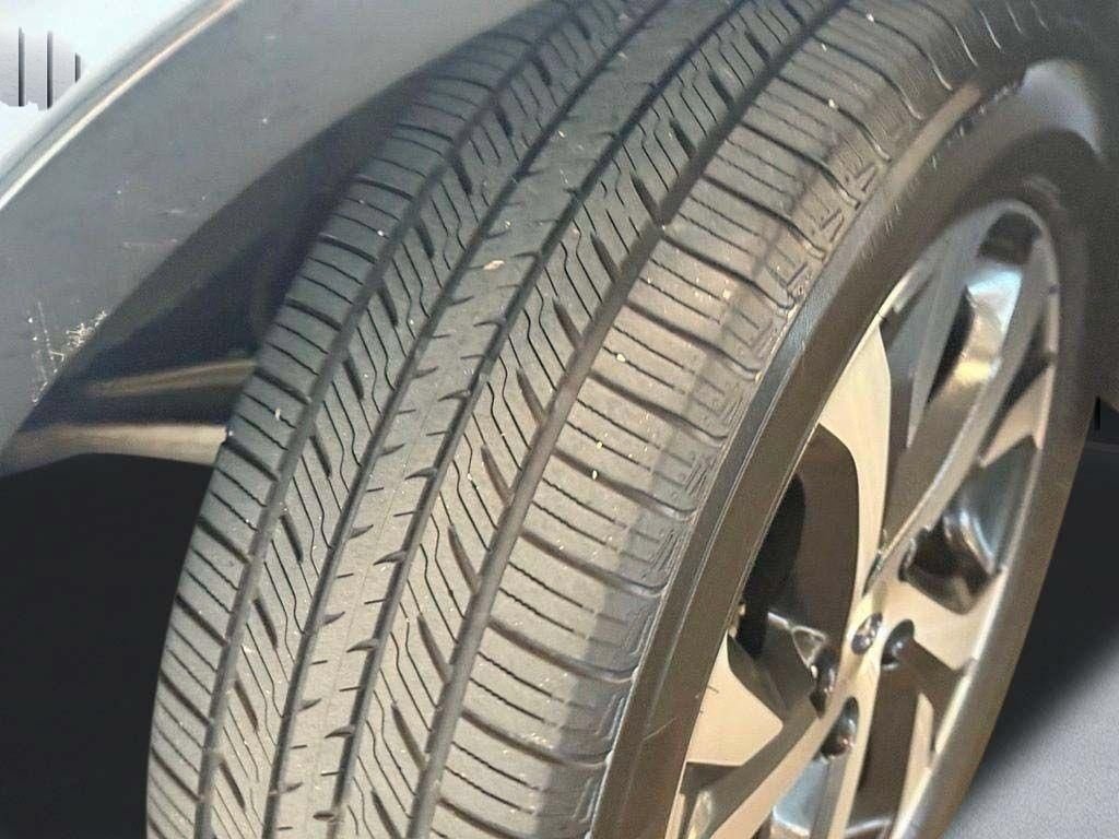 Certified Used 2021 Silver Subaru Limited image 19