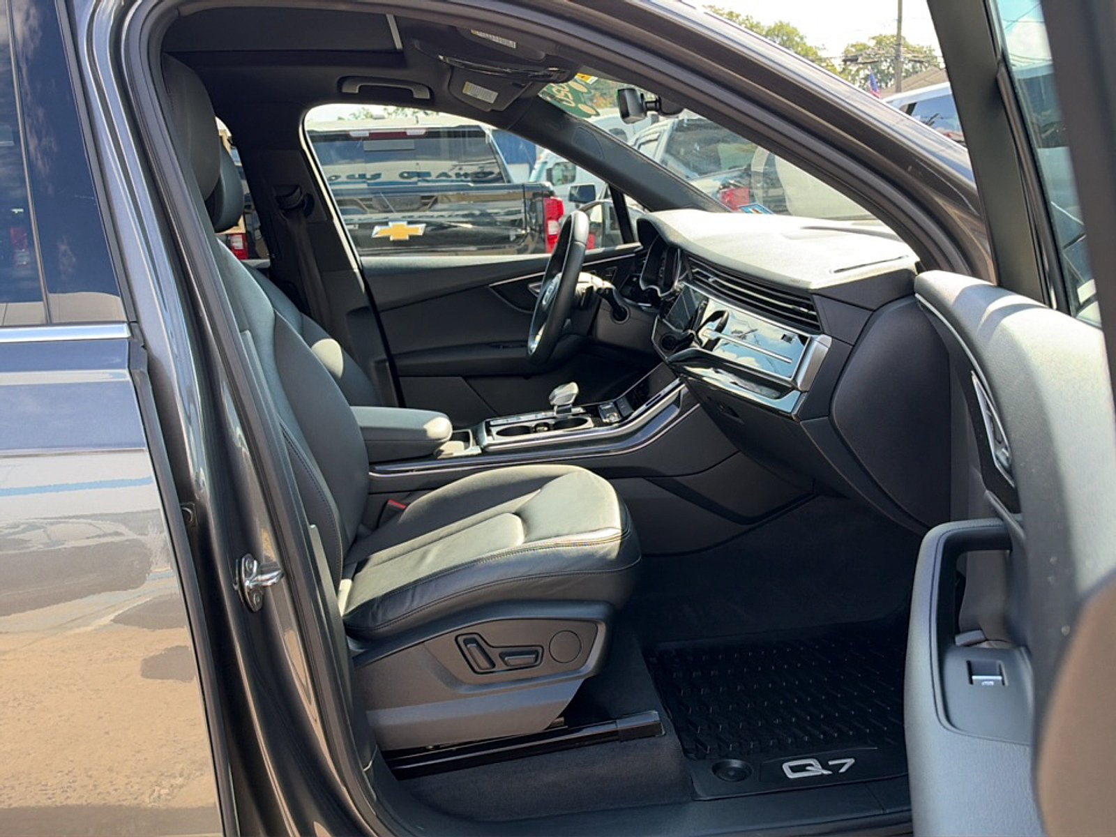 2020 Audi Q7 Premium Plus - Photo 14