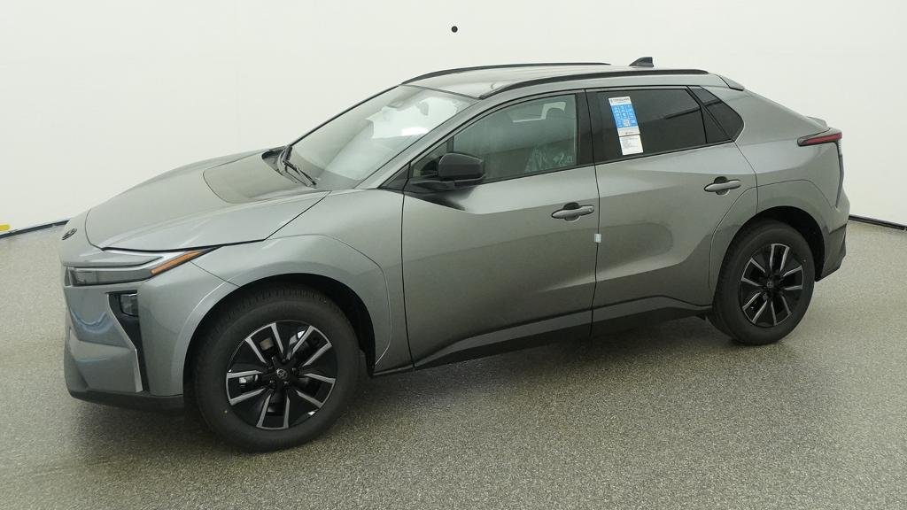 New 2026 Heavy Metal Toyota XLE image 5