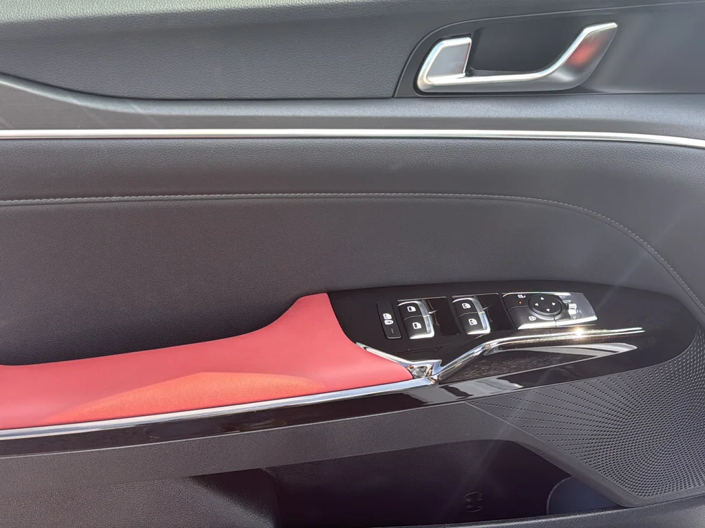 New 2026 Snow White Pearl Kia GT-Line image 34