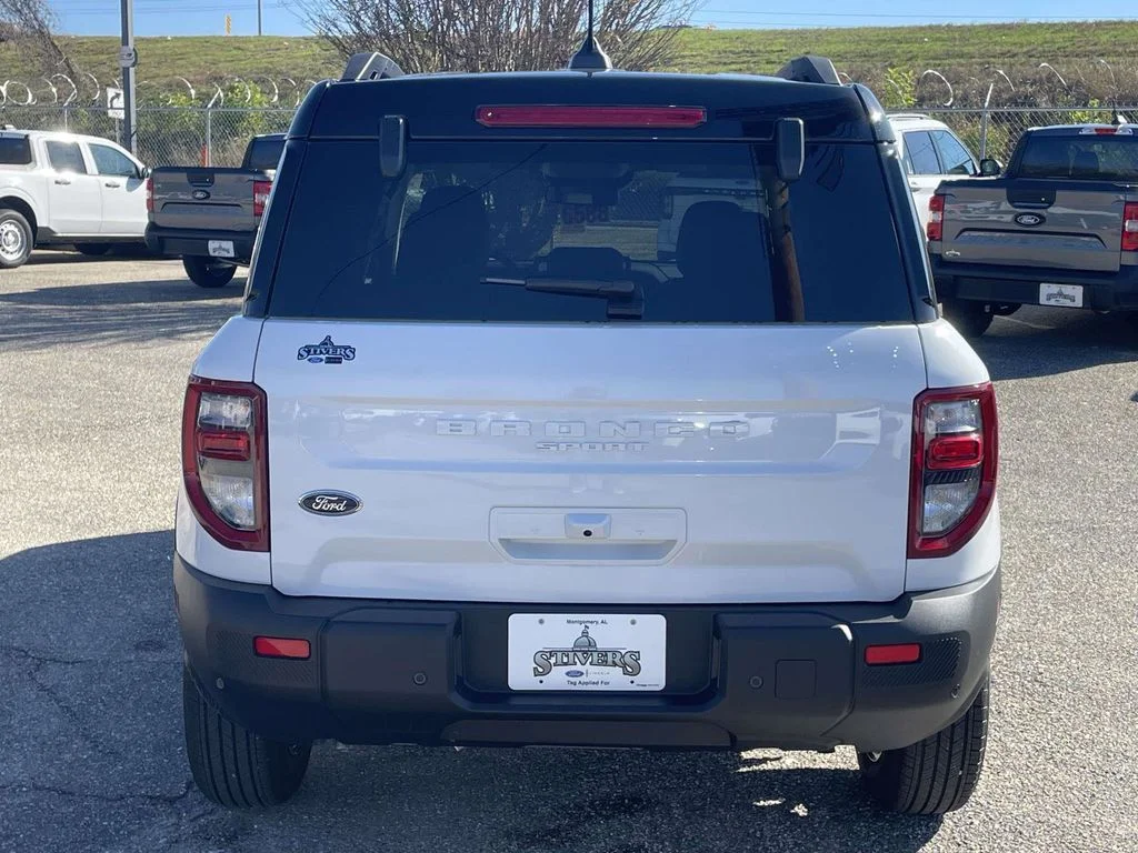 New 2025 Oxford White Ford Outer Banks® image 4