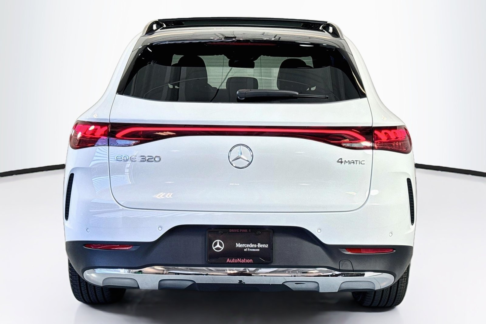 New 2026 Polar White Mercedes-Benz EQE 320 image 6