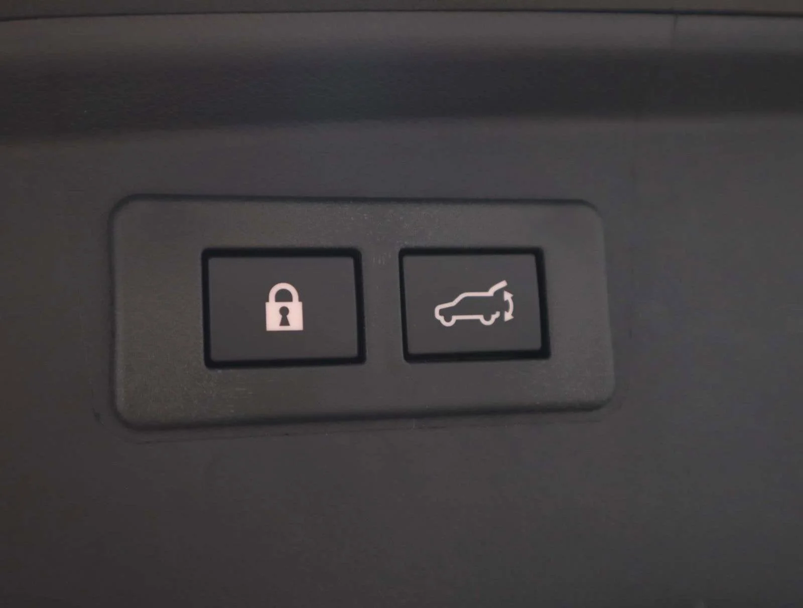 Used 2024 Magnetite Gray Metallic Subaru Limited image 11