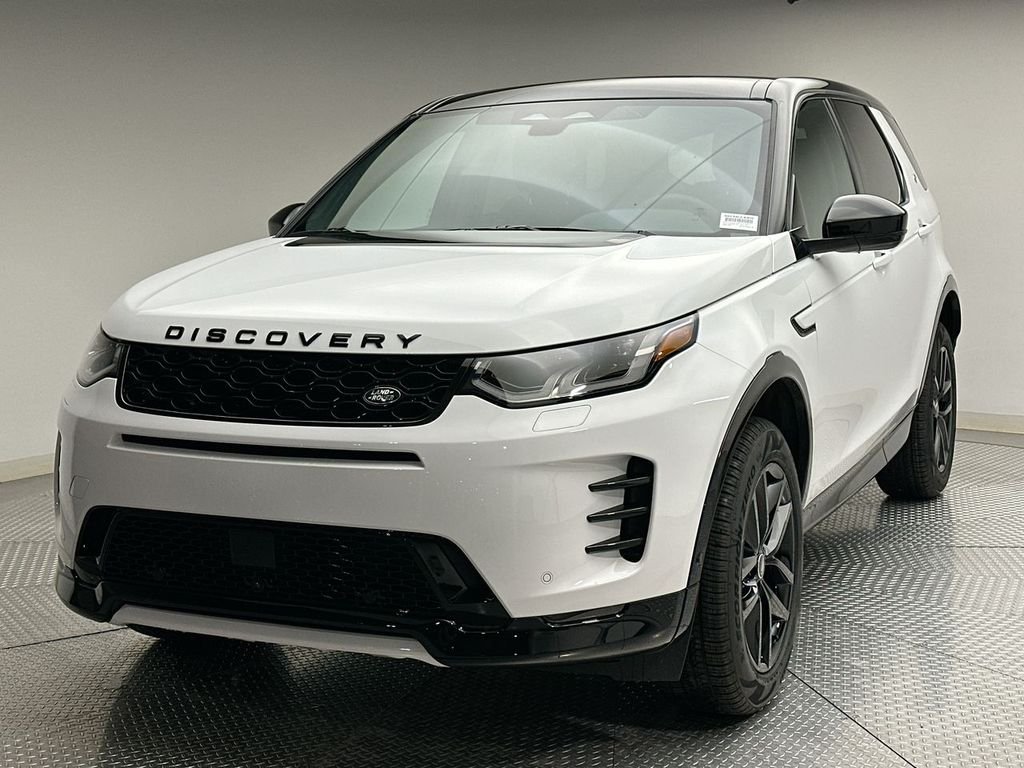 2025 Land Rover Discovery Sport 2.0 Dynamic SE's photo