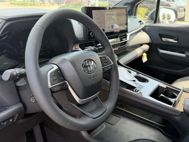 New 2026 Pearl Toyota XLE image 7