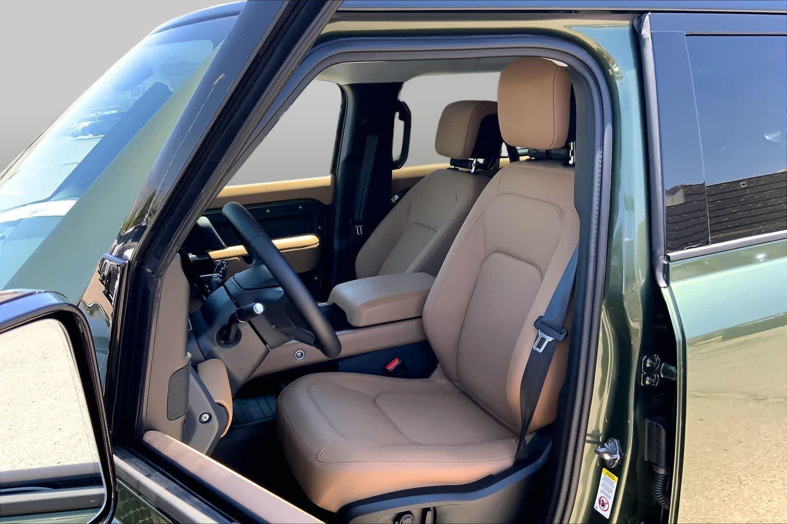New 2026 Woolstone Green LAND ROVER S image 9