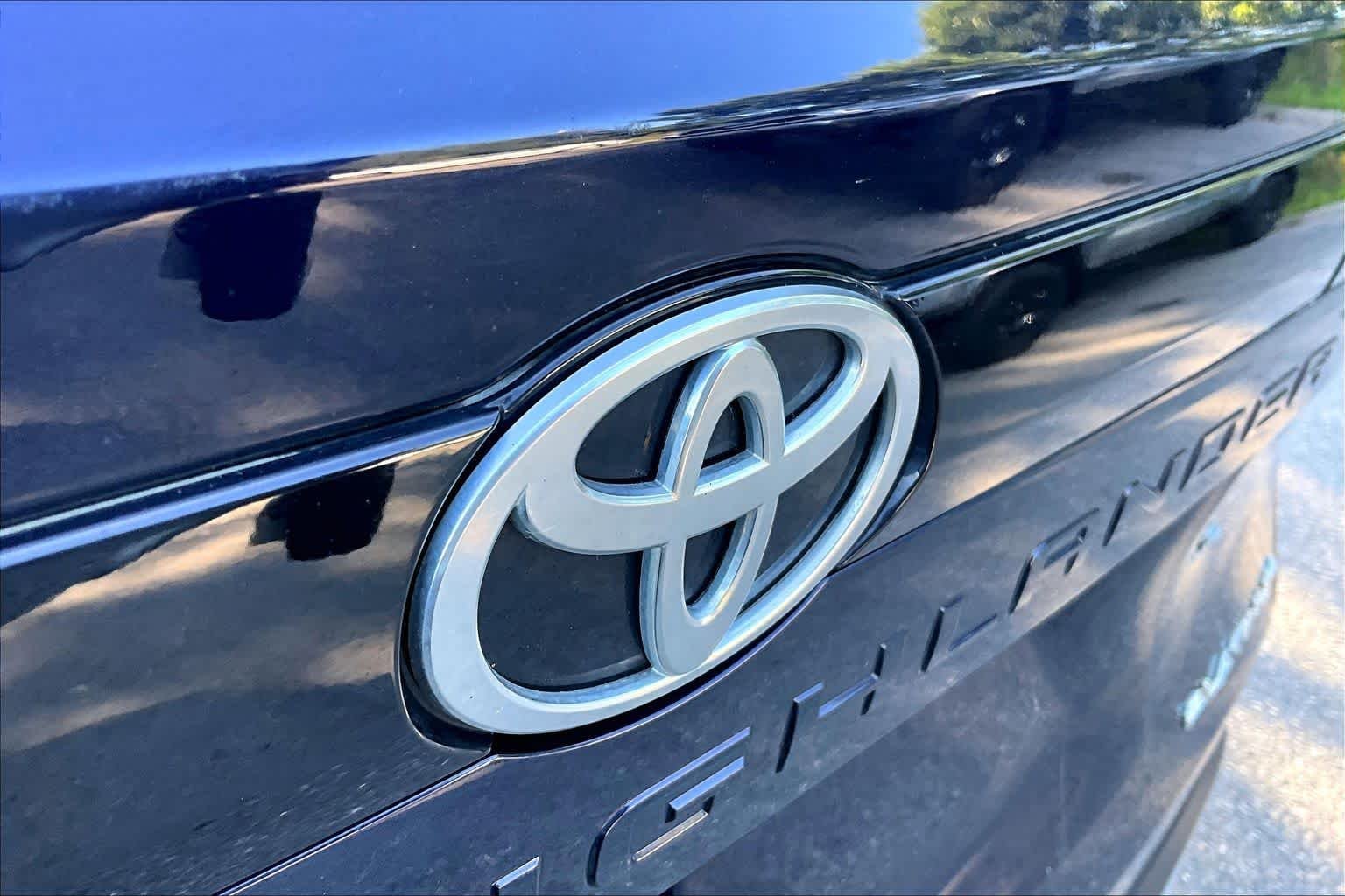 Certified Used 2024 Blueprint Toyota Hybrid MAX Platinum image 30