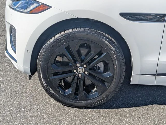 2026 Jaguar F-Pace R-Dynamic S - Photo 10